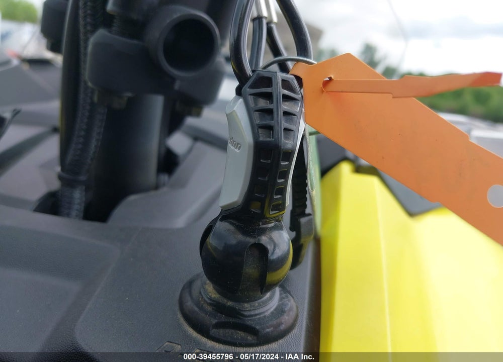 2020 SKI DOO MXZ 850 E-TEC VIN: 2BPSUDLD5LV000189