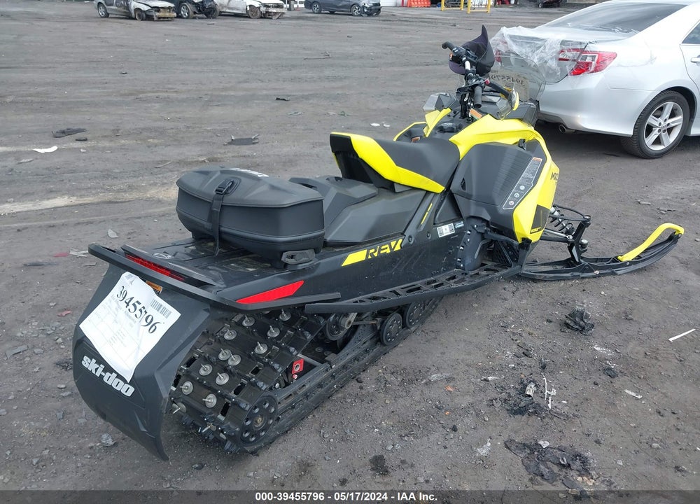 2020 SKI DOO MXZ 850 E-TEC VIN: 2BPSUDLD5LV000189