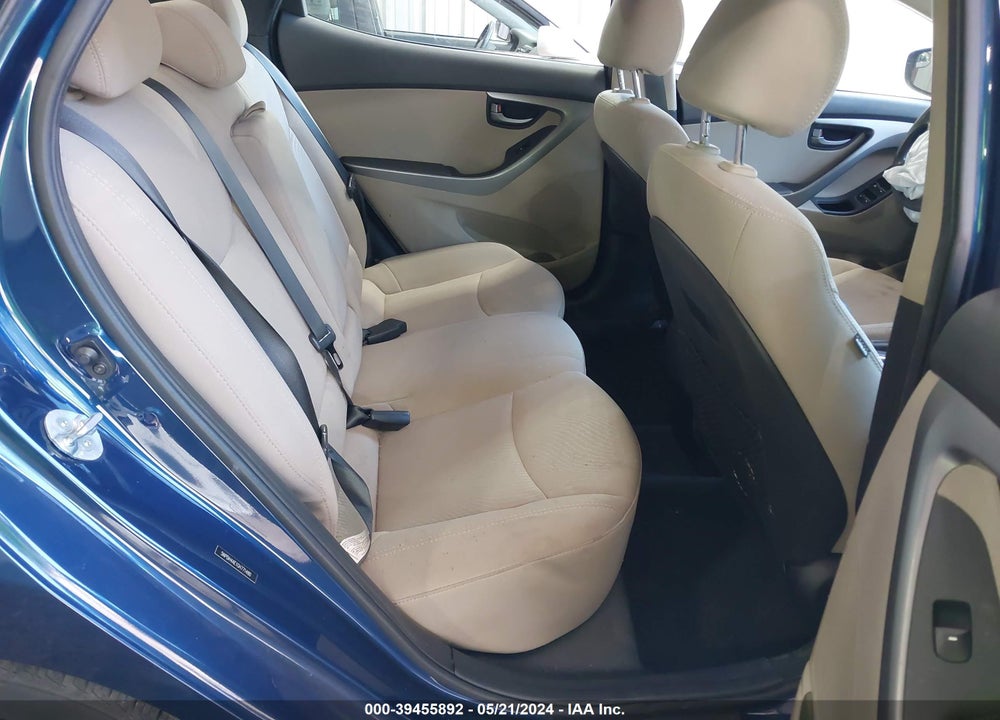 2016 HYUNDAI ELANTRA SE VIN: 5NPDH4AE1GH771480