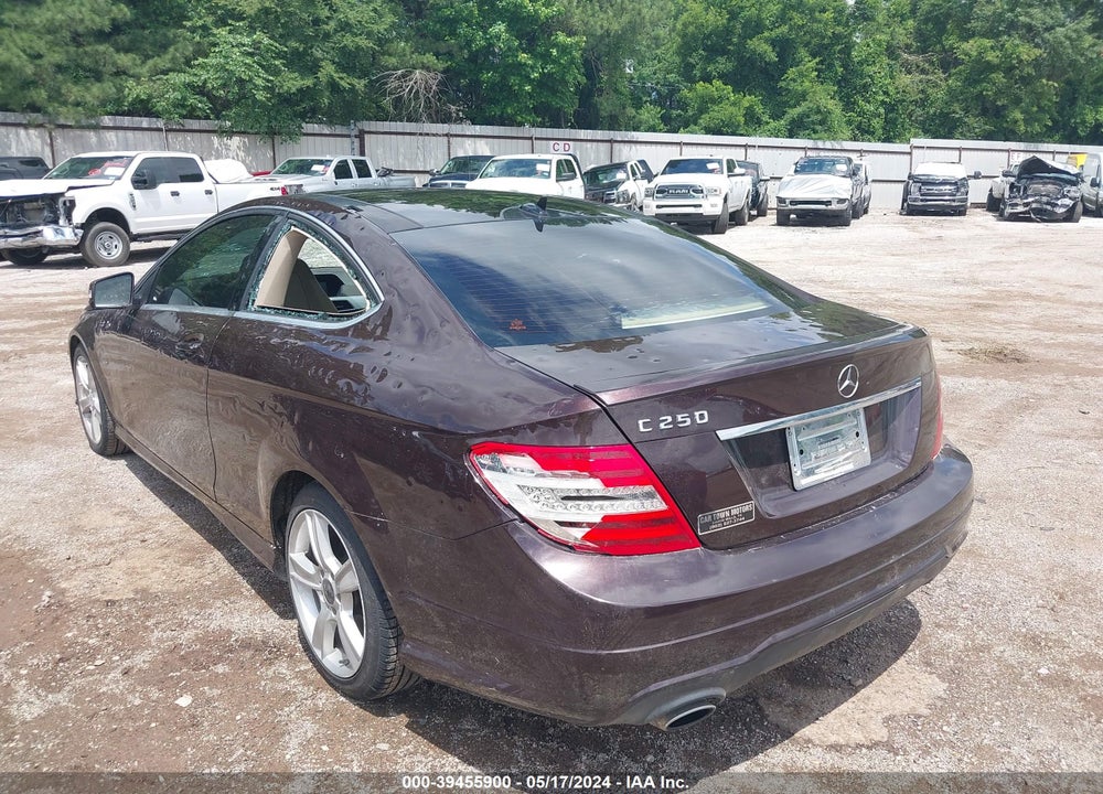 2012 MERCEDES-BENZ C 250 VIN: WDDGJ4HB7CF825193