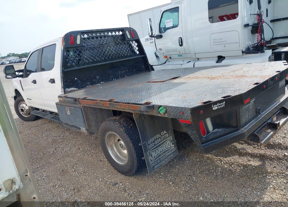 2017 FORD F-350 CHASSIS XL VIN: 1FD8W3HT1HED48529