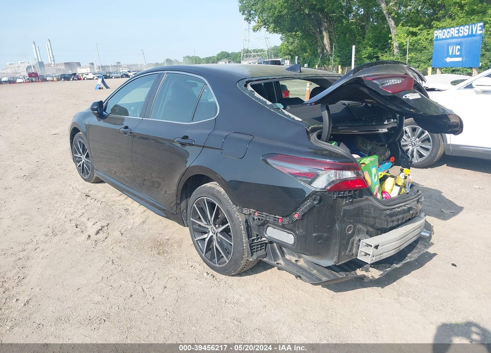 2021 TOYOTA CAMRY SE VIN: 4T1G11AK2MU521460