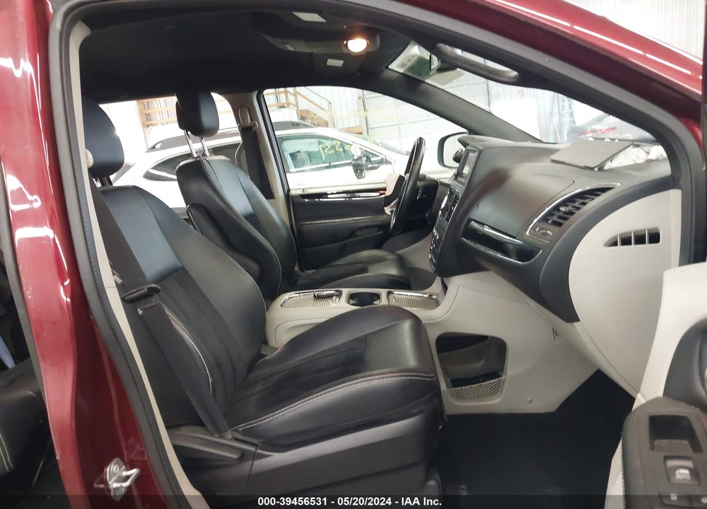 2017 DODGE GRAND CARAVAN SXT VIN: 2C4RDGCGXHR824361