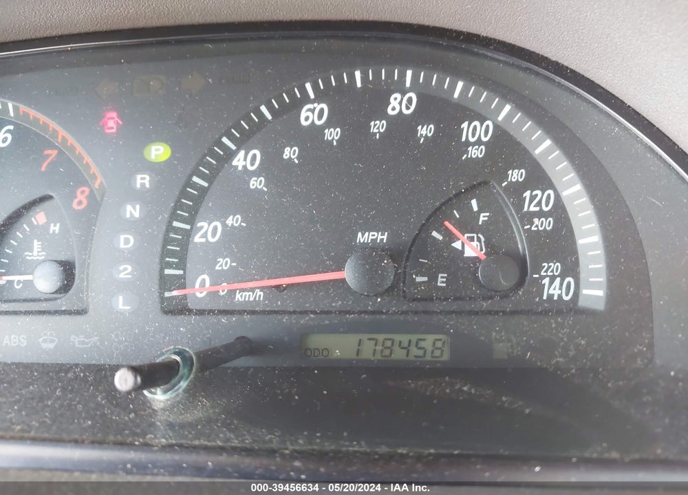 2003 TOYOTA CAMRY LE VIN: 4T1BE32K63U744172