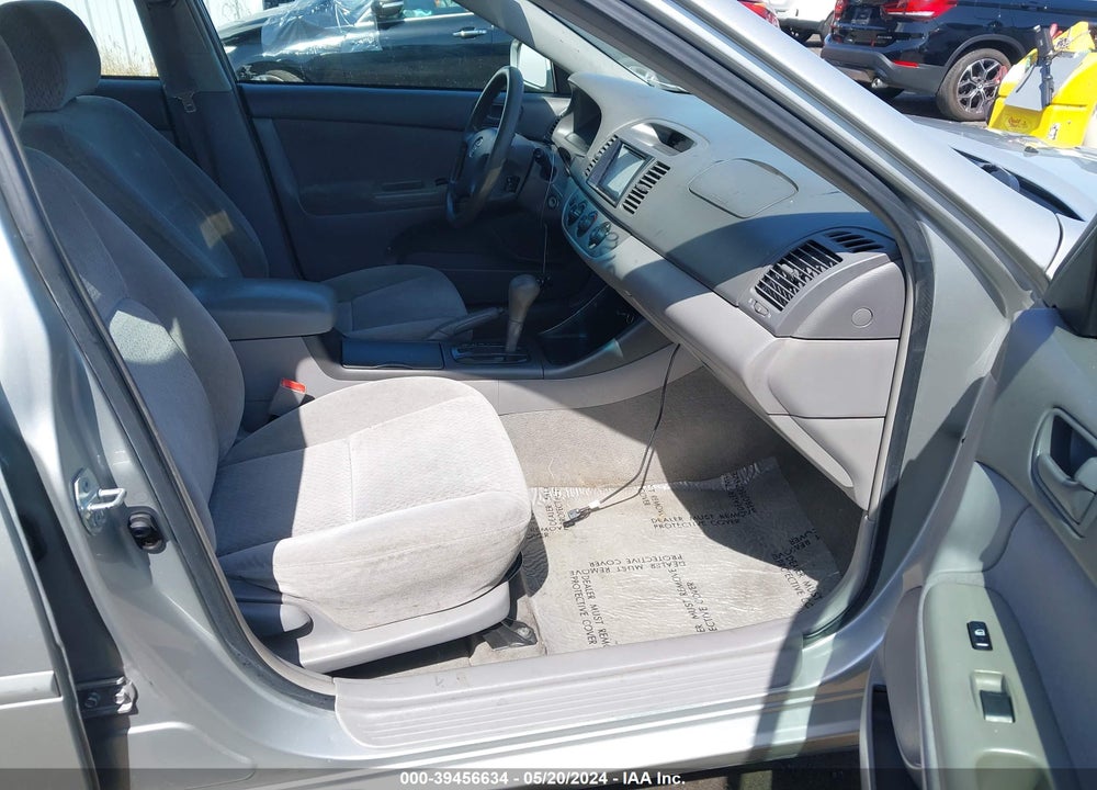 2003 TOYOTA CAMRY LE VIN: 4T1BE32K63U744172