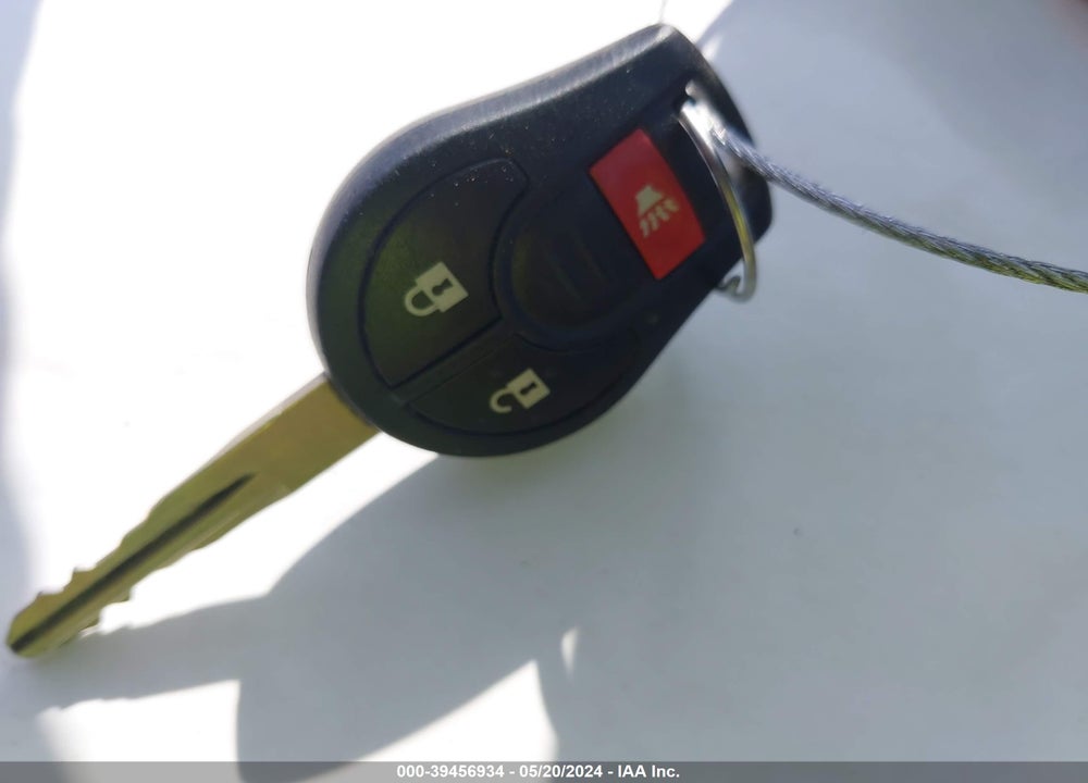 2013 NISSAN ROGUE S VIN: JN8AS5MT3DW001179