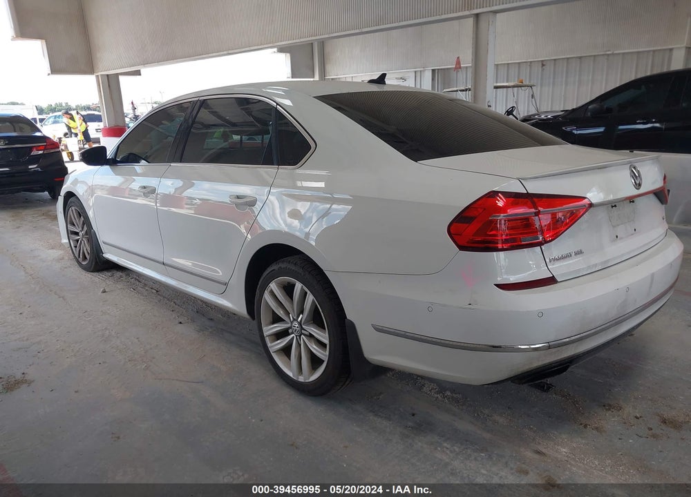 2016 VOLKSWAGEN PASSAT V6 SEL PREMIUM VIN: 1VWCM7A34GC030630