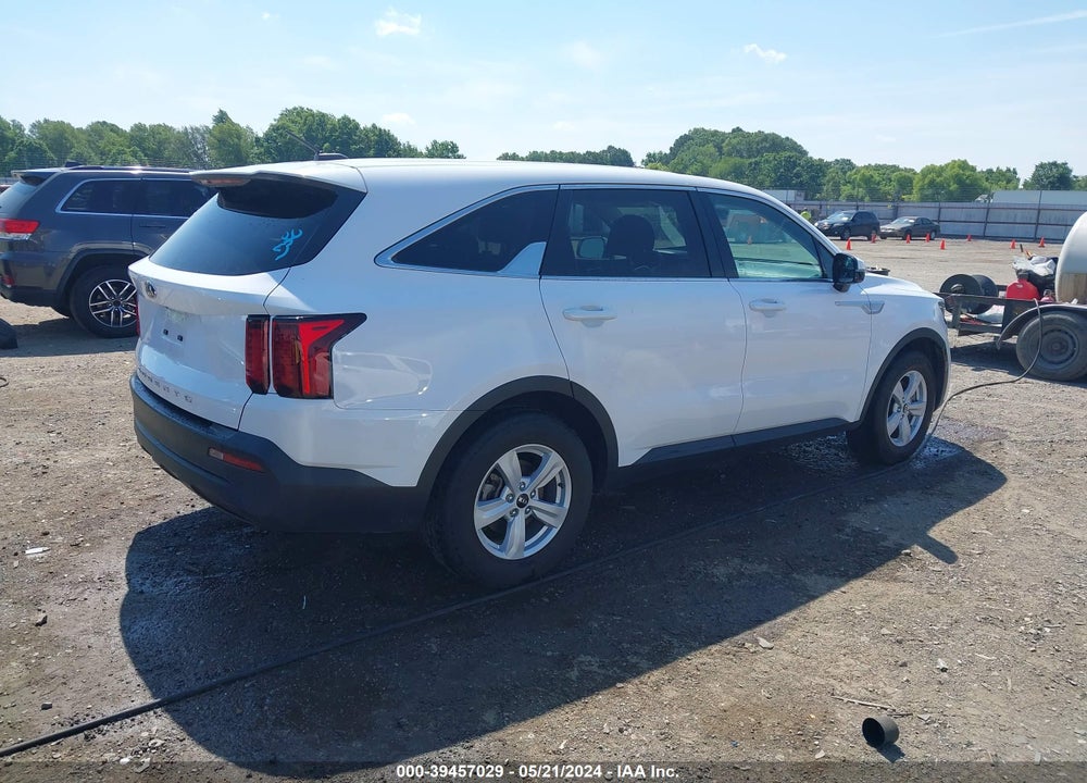 2021 KIA SORENTO LX VIN: 5XYRG4LC8MG023896