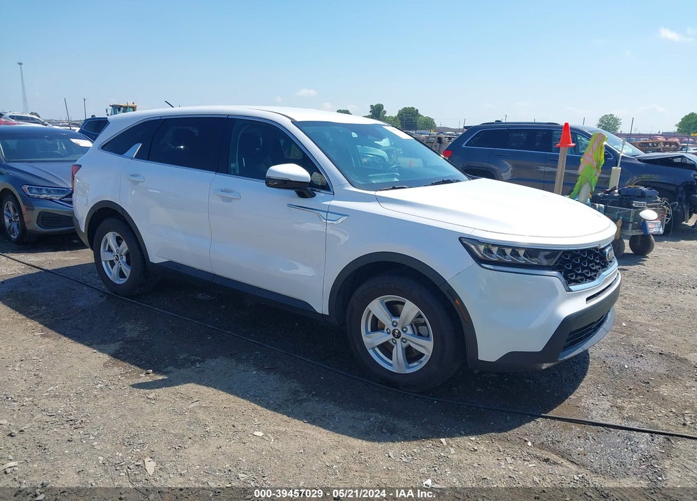 2021 KIA SORENTO LX VIN: 5XYRG4LC8MG023896