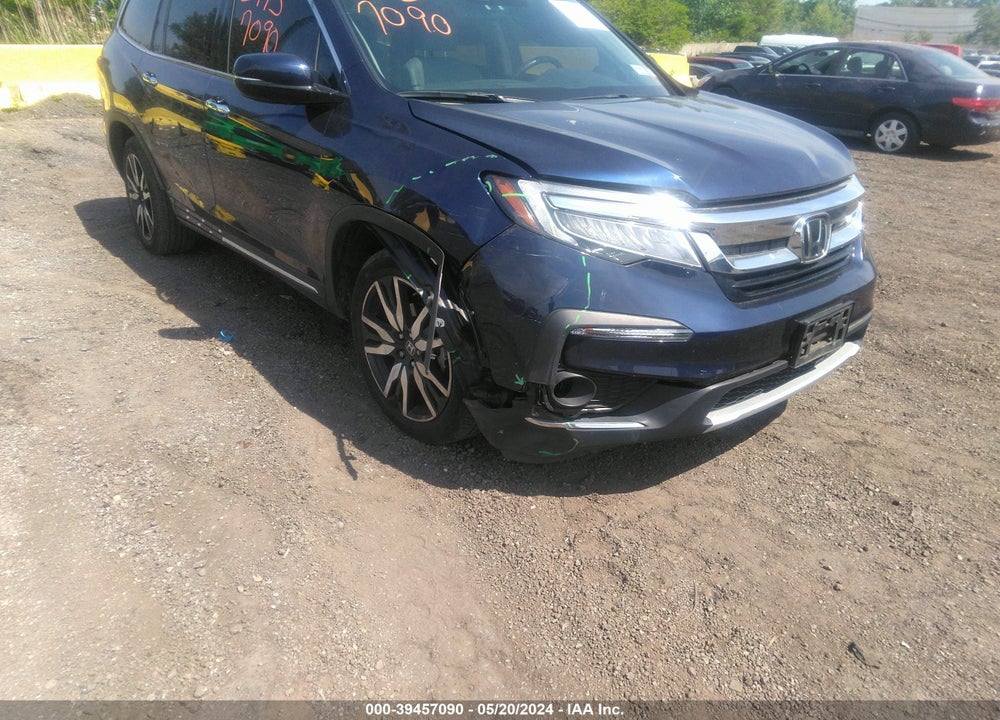 2022 HONDA PILOT AWD TOURING 8 PASSENGER VIN: 5FNYF6H92NB016717