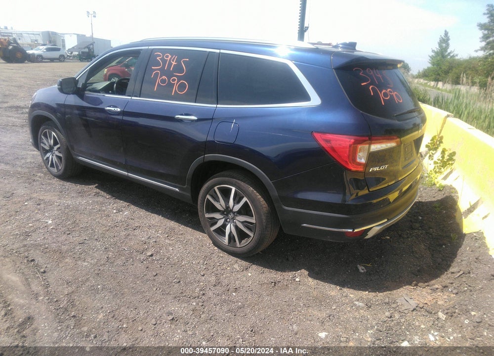 2022 HONDA PILOT AWD TOURING 8 PASSENGER VIN: 5FNYF6H92NB016717
