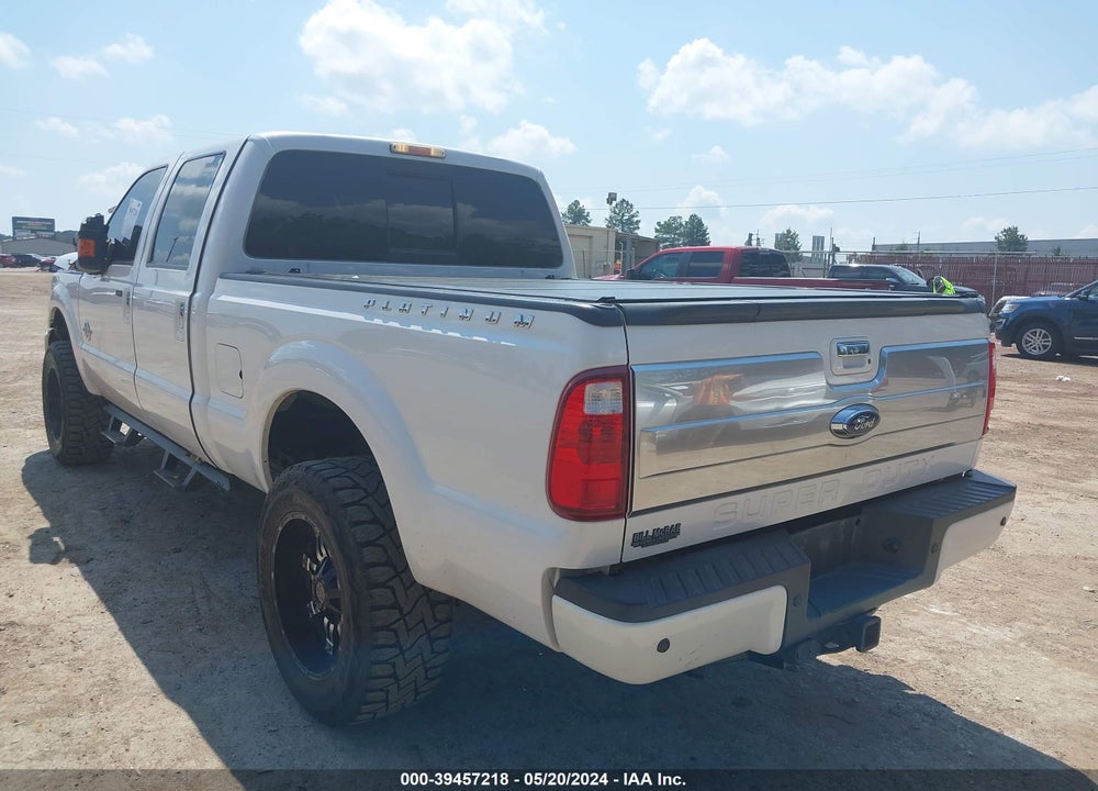 2015 FORD F-250 LARIAT VIN: 1FT7W2BT8FEA75329