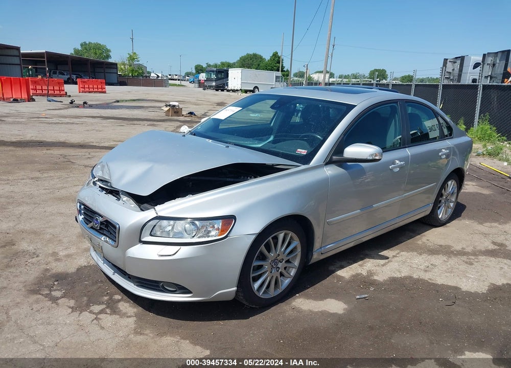 2009 VOLVO S40 2.4I VIN: YV1MS382X92433159
