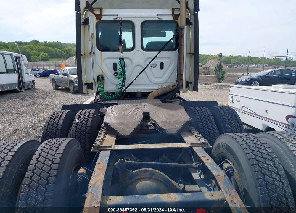2018 FREIGHTLINER CASCADIA 125 VIN: 3AKJGEDR0JSJW2441
