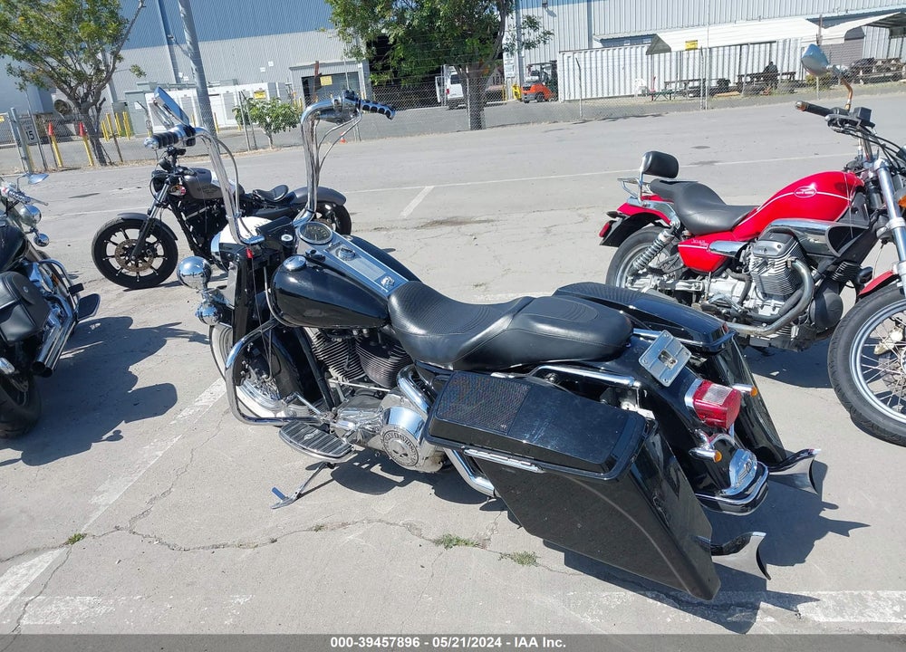 2001 HARLEY-DAVIDSON FLHPI VIN: 1HD1FHW151Y648839