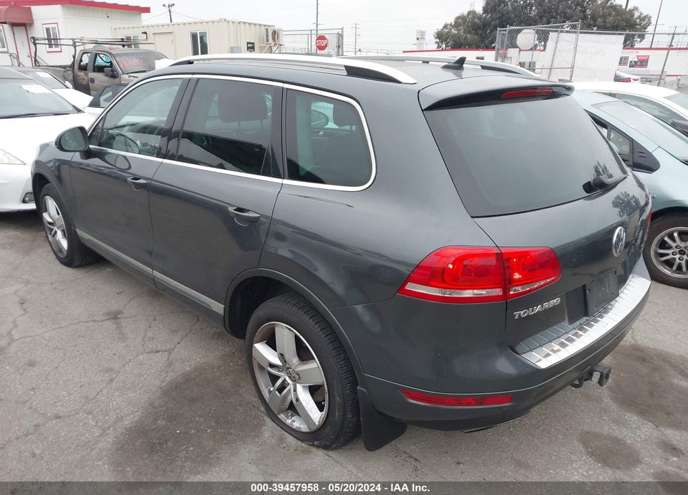 2012 VOLKSWAGEN TOUAREG VR6 LUX VIN: WVGEF9BP6CD009233