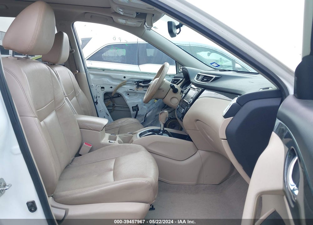 2015 NISSAN ROGUE SL VIN: 5N1AT2MV1FC811273