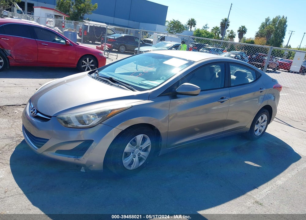 2016 HYUNDAI ELANTRA SE VIN: 5NPDH4AE4GH703903
