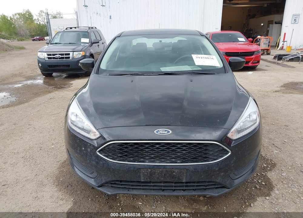 2018 FORD FOCUS SE VIN: 1FADP3FE5JL229409