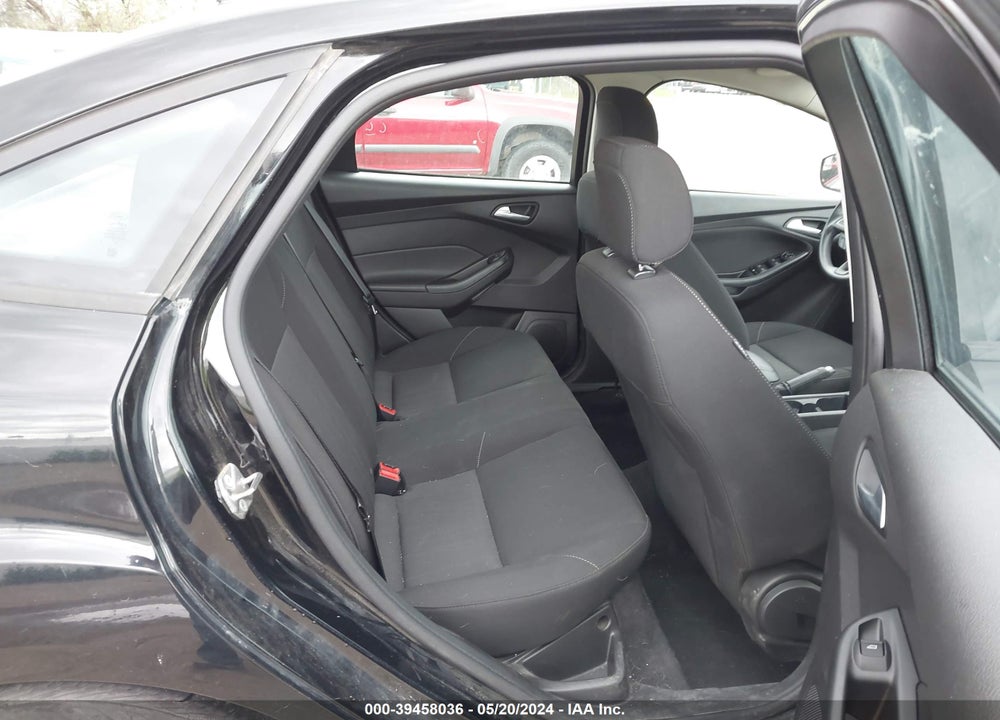 2018 FORD FOCUS SE VIN: 1FADP3FE5JL229409