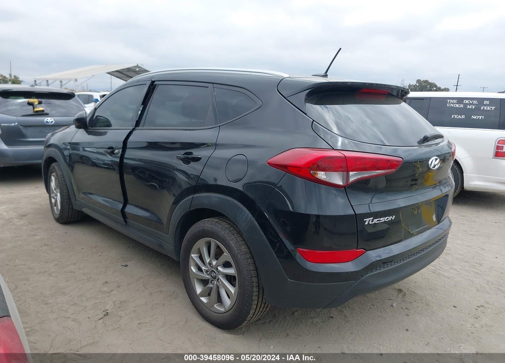 2016 HYUNDAI TUCSON SE VIN: KM8J3CA4XGU164000