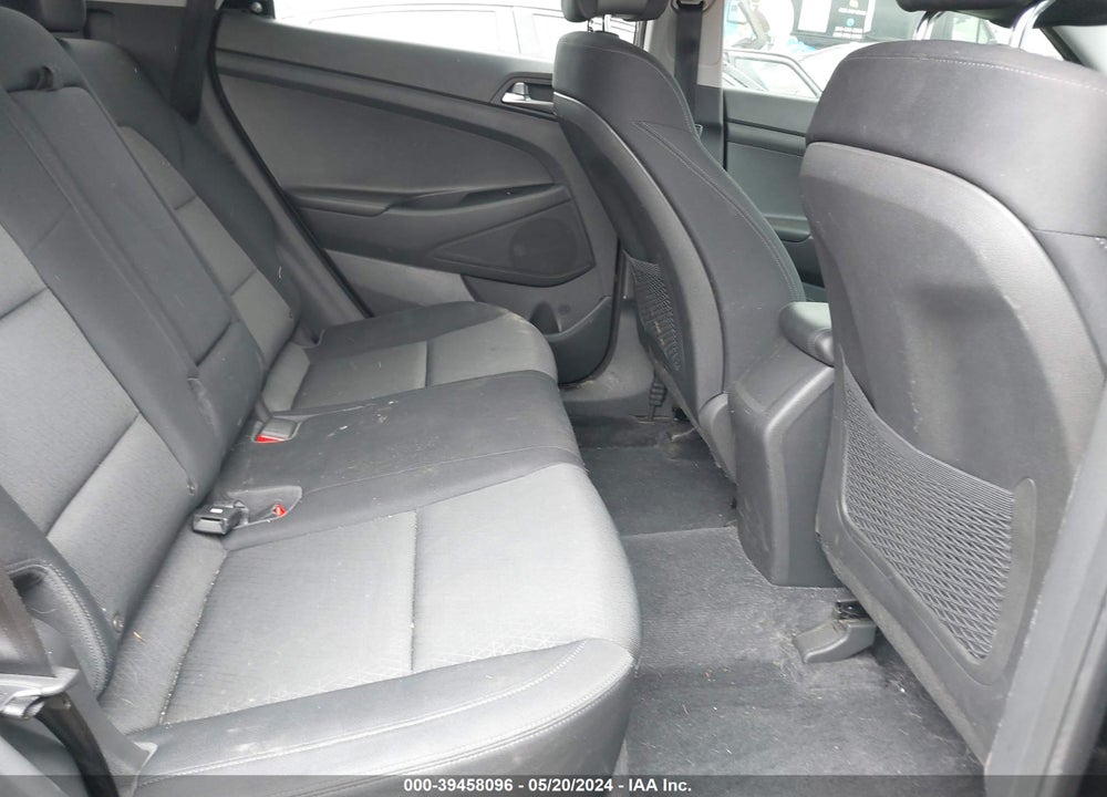 2016 HYUNDAI TUCSON SE VIN: KM8J3CA4XGU164000