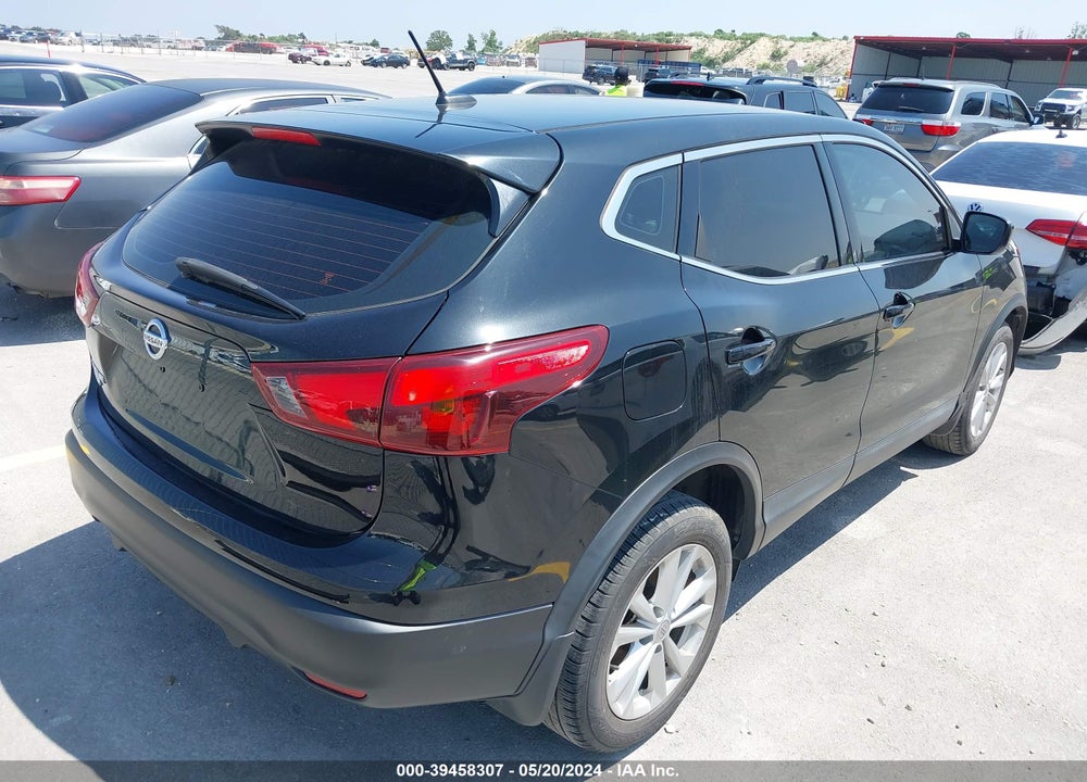 2018 NISSAN ROGUE SPORT S VIN: JN1BJ1CP7JW185928