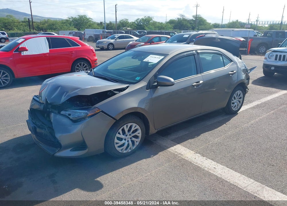2019 TOYOTA COROLLA XLE VIN: 5YFBURHEXKP916579