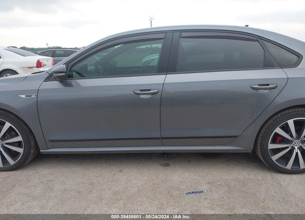 2018 VOLKSWAGEN PASSAT 3.6L V6 GT VIN: 1VWBM7A33JC041346