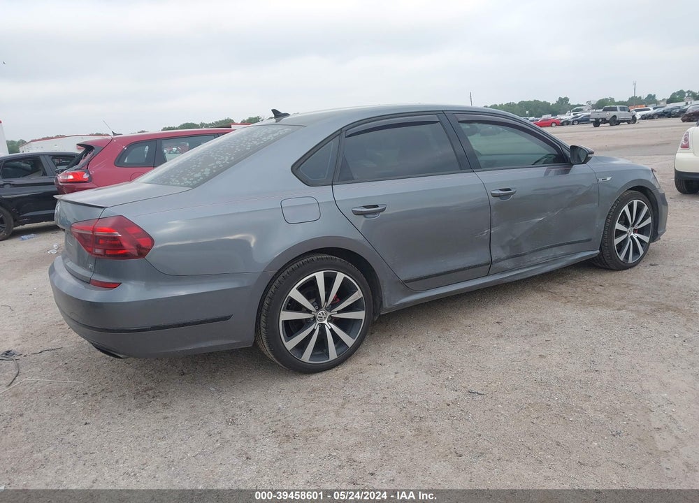 2018 VOLKSWAGEN PASSAT 3.6L V6 GT VIN: 1VWBM7A33JC041346