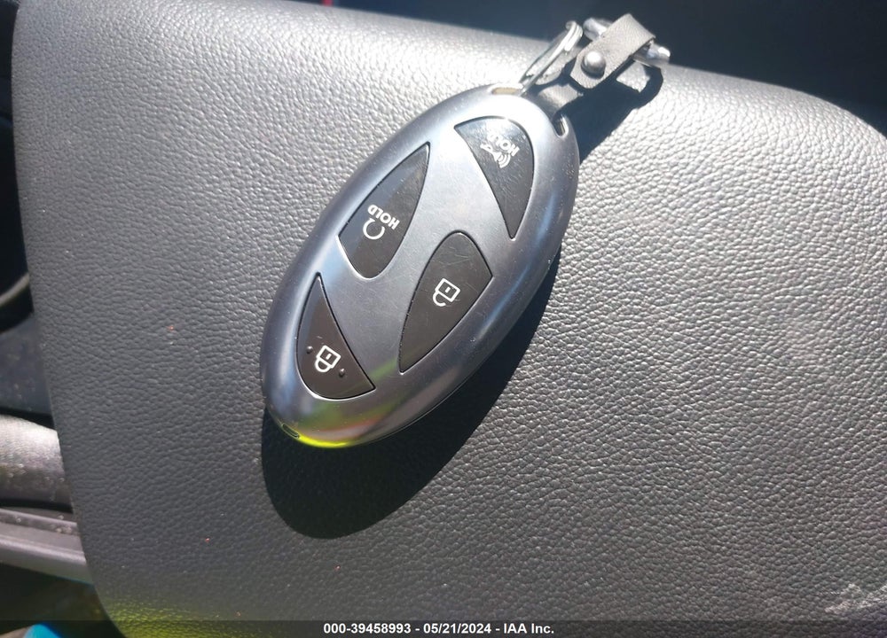 2024 HYUNDAI ELANTRA SEL VIN: KMHLM4DG6RU650890