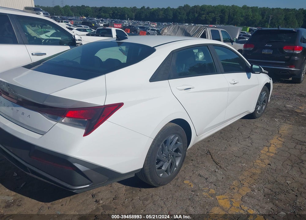 2024 HYUNDAI ELANTRA SEL VIN: KMHLM4DG6RU650890