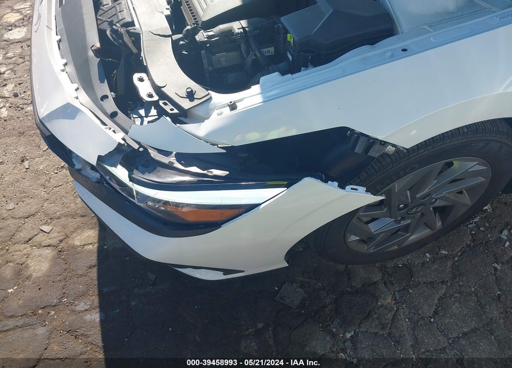 2024 HYUNDAI ELANTRA SEL VIN: KMHLM4DG6RU650890
