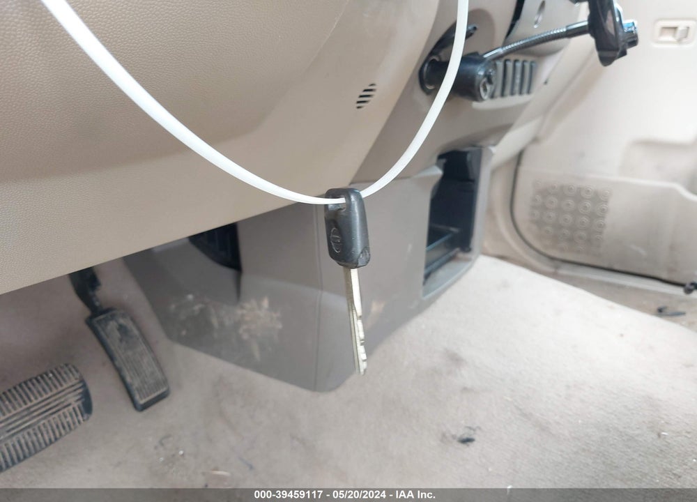 2008 NISSAN TITAN SE VIN: 1N6BA07G68N335428