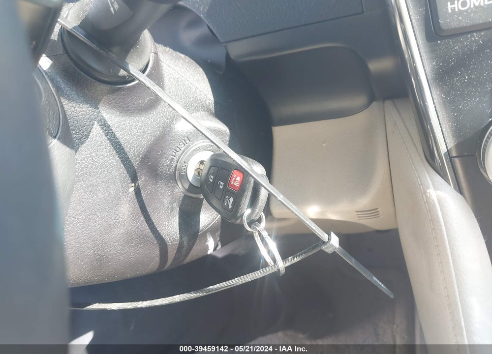 2014 TOYOTA CAMRY XLE VIN: 4T4BF1FK2ER419779