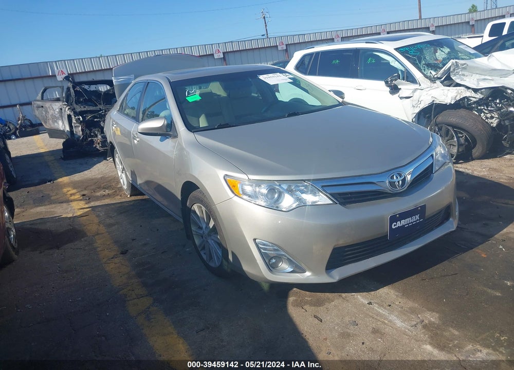 2014 TOYOTA CAMRY XLE VIN: 4T4BF1FK2ER419779