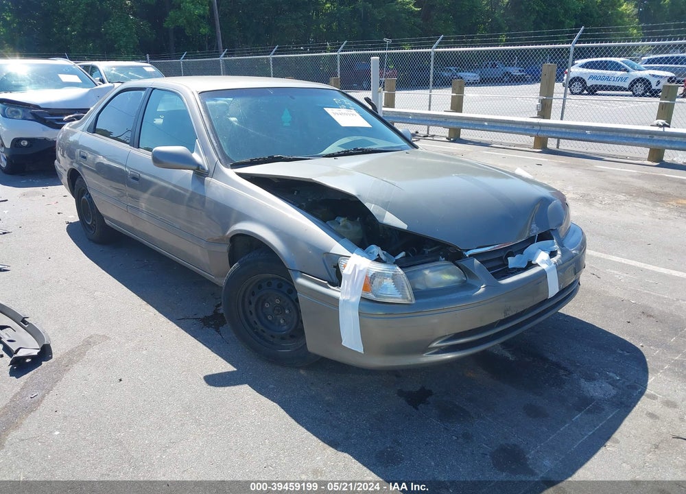 2000 TOYOTA CAMRY LE VIN: 4T1BG22K3YU625670