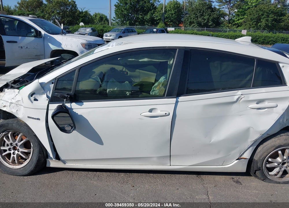 2016 TOYOTA PRIUS TWO ECO VIN: JTDKARFU1G3009304