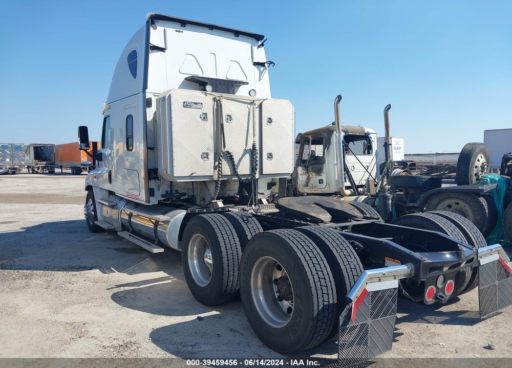 2016 FREIGHTLINER CASCADIA 125 VIN: 3AKJGLD60GSHC2511