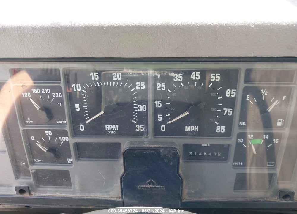 1999 INTERNATIONAL 4000 4700 VIN: 1HTSCAAM2XH609077