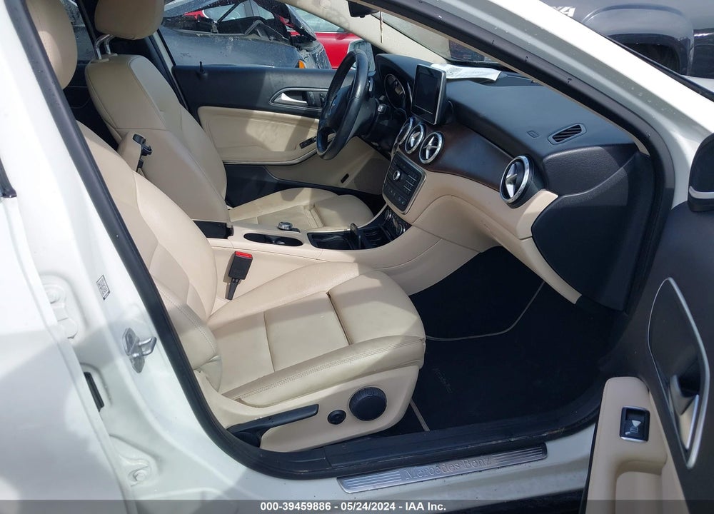 2016 MERCEDES-BENZ GLA 250 4MATIC VIN: WDCTG4GBXGJ198513