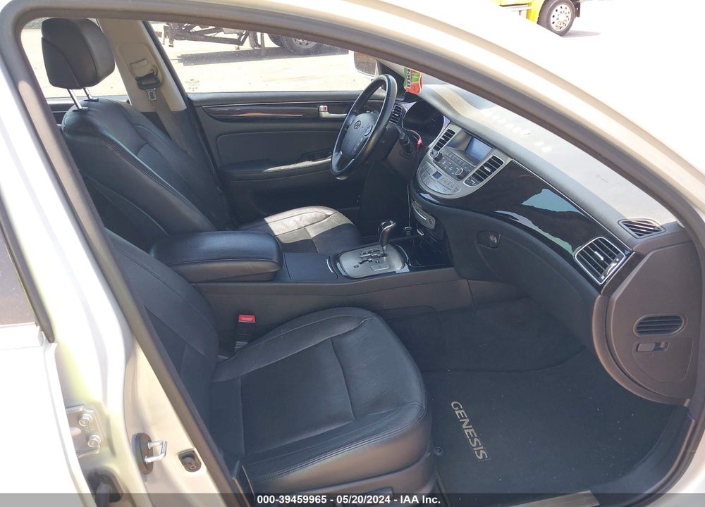 2014 HYUNDAI GENESIS 3.8 VIN: KMHGC4DD9EU263769