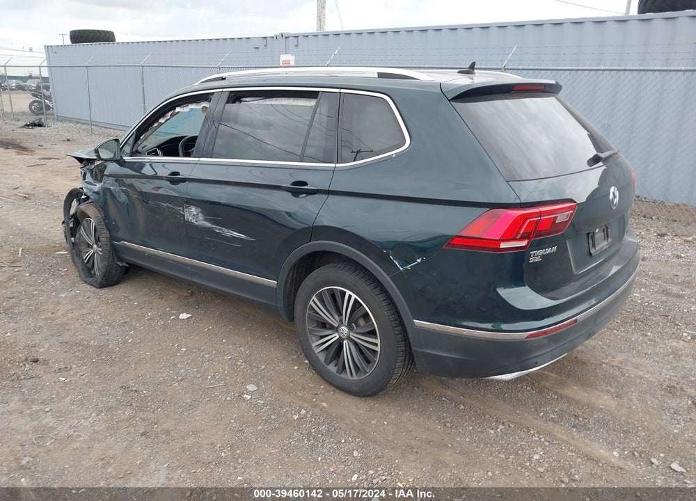 2019 VOLKSWAGEN TIGUAN VIN: 3VV2B7AX4KM131229