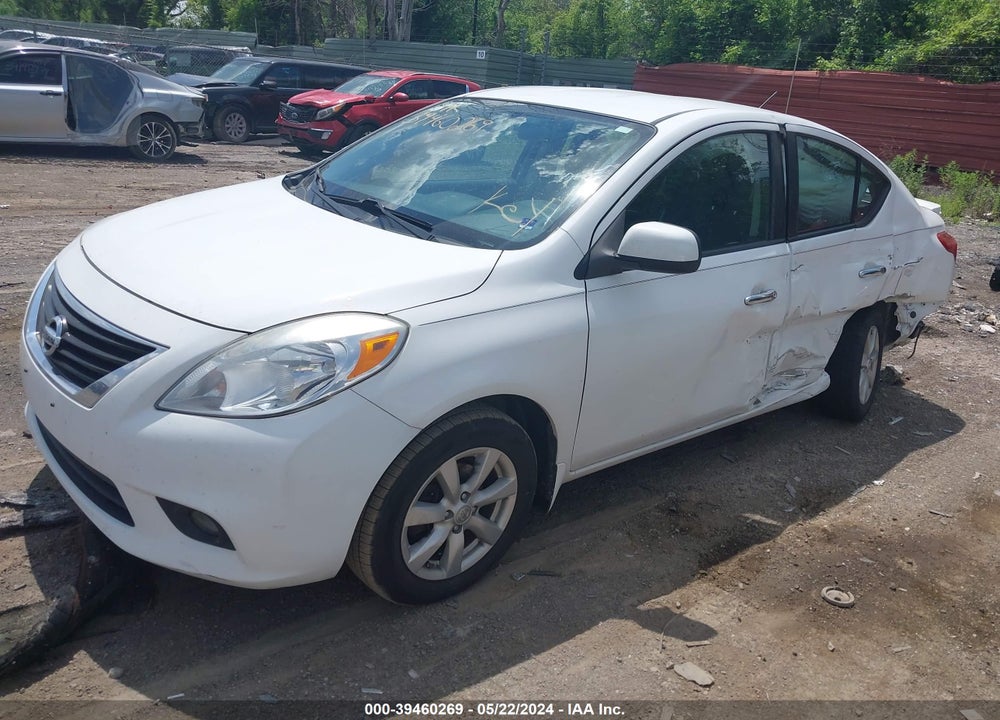 2013 NISSAN VERSA 1.6 SL VIN: 3N1CN7AP1DL887607