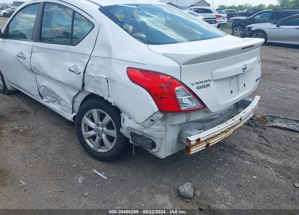 2013 NISSAN VERSA 1.6 SL VIN: 3N1CN7AP1DL887607