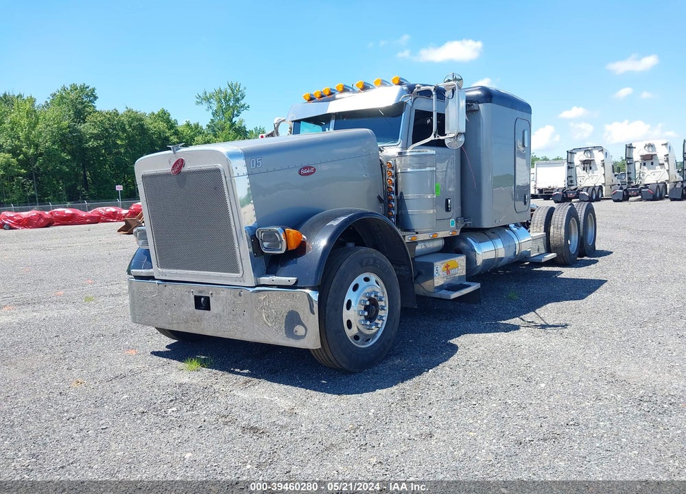 2005 PETERBILT 379 VIN: 1XP5D49X05N846820