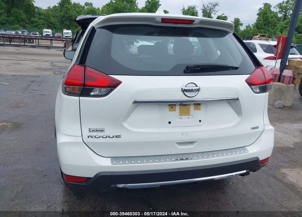 2017 NISSAN ROGUE S VIN: JN8AT2MV3HW013917
