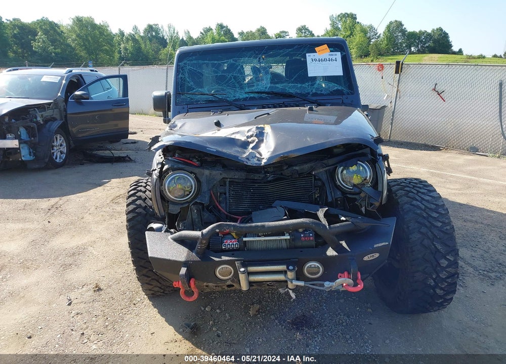 2016 JEEP WRANGLER UNLIMITED SAHARA VIN: 1C4HJWEG1GL249151