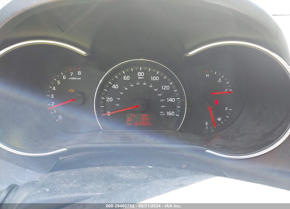 2015 KIA SORENTO LX V6 VIN: 5XYKTDA70FG653661