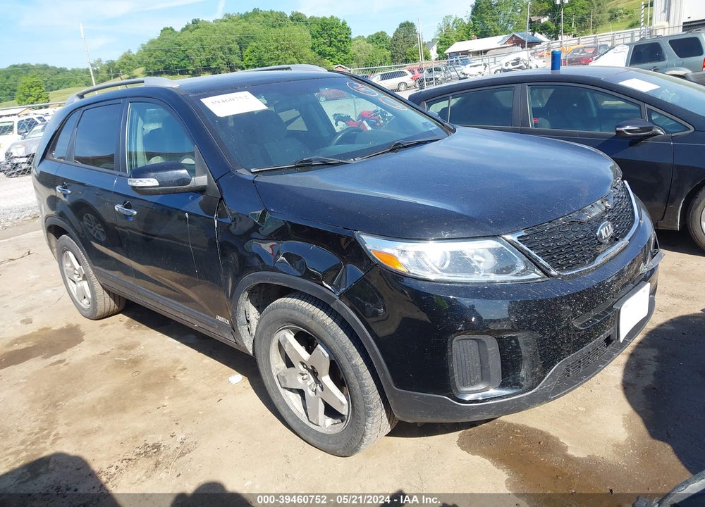 2015 KIA SORENTO LX V6 VIN: 5XYKTDA70FG653661
